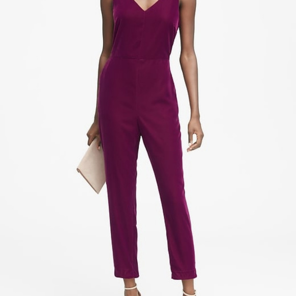 [Banana Republic] Velvet Maroon Jumper - Picture 2 of 7